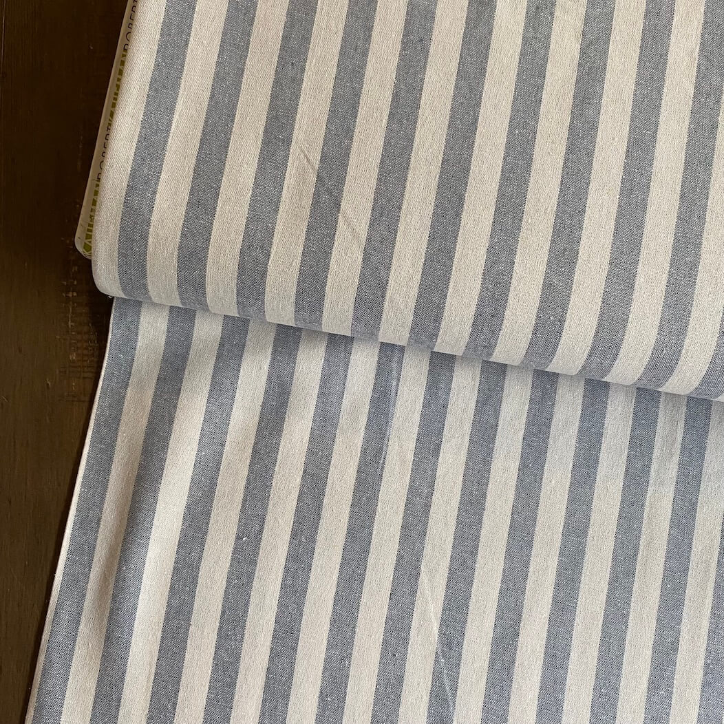Essex Linen Yarn Dyed Classic Wovens by Robert Kaufman in Chambray (£18 p/m)