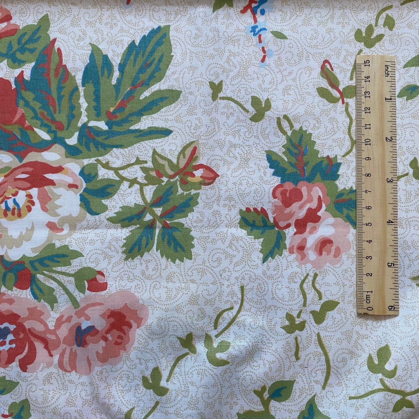 Vintage 1982 Laura Ashley Large Roses (£12 p/m)