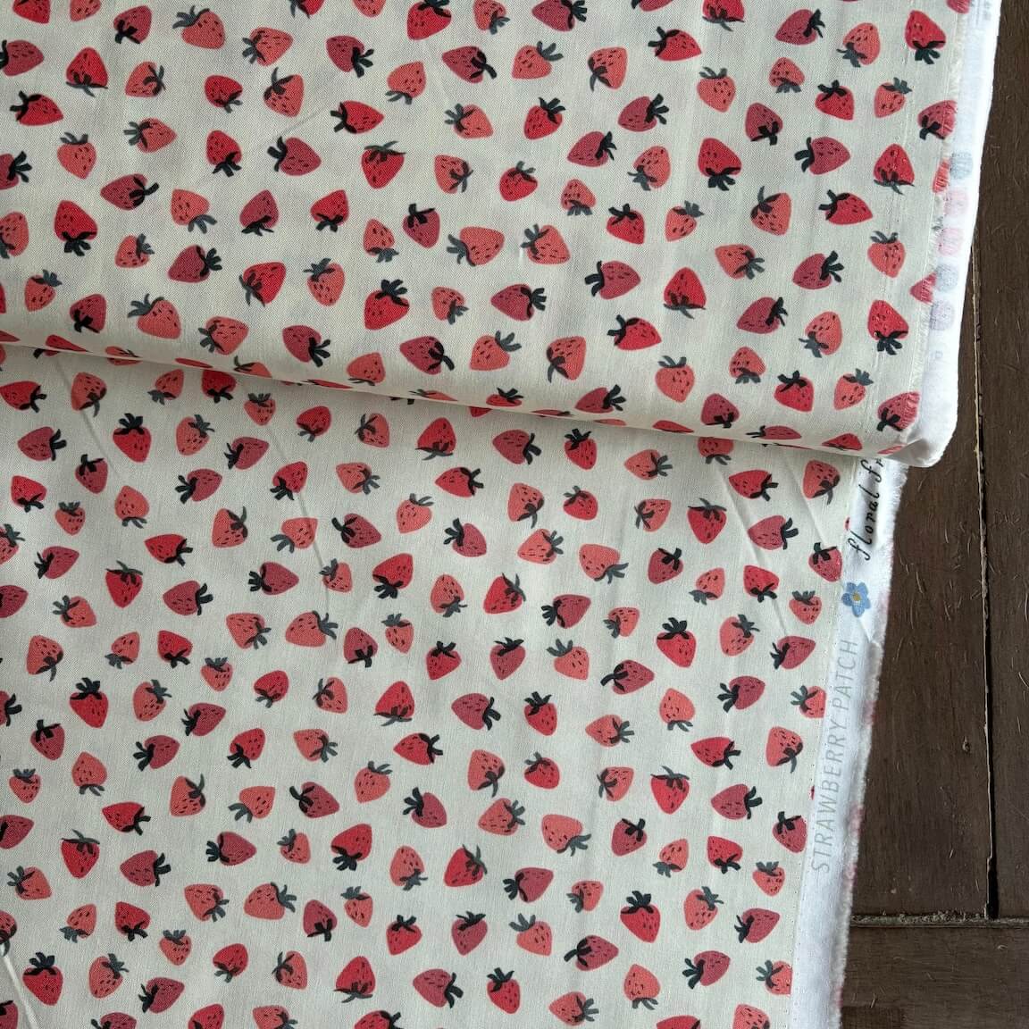 Strawberry Patch from 'Floral Frenzy' by Cloud 9 (£18 p/m)